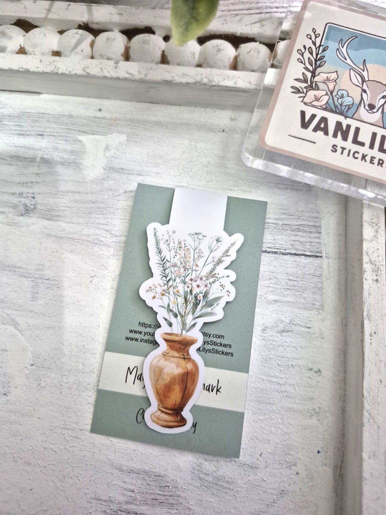 Floral Vase Magnetic Bookmark | Minimalist Botanical Page Marker | Planner & Book Lover Gift | Aesthetic Stationery Accessory